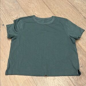 Lululemon Athletica Green Short Sleeve Tee